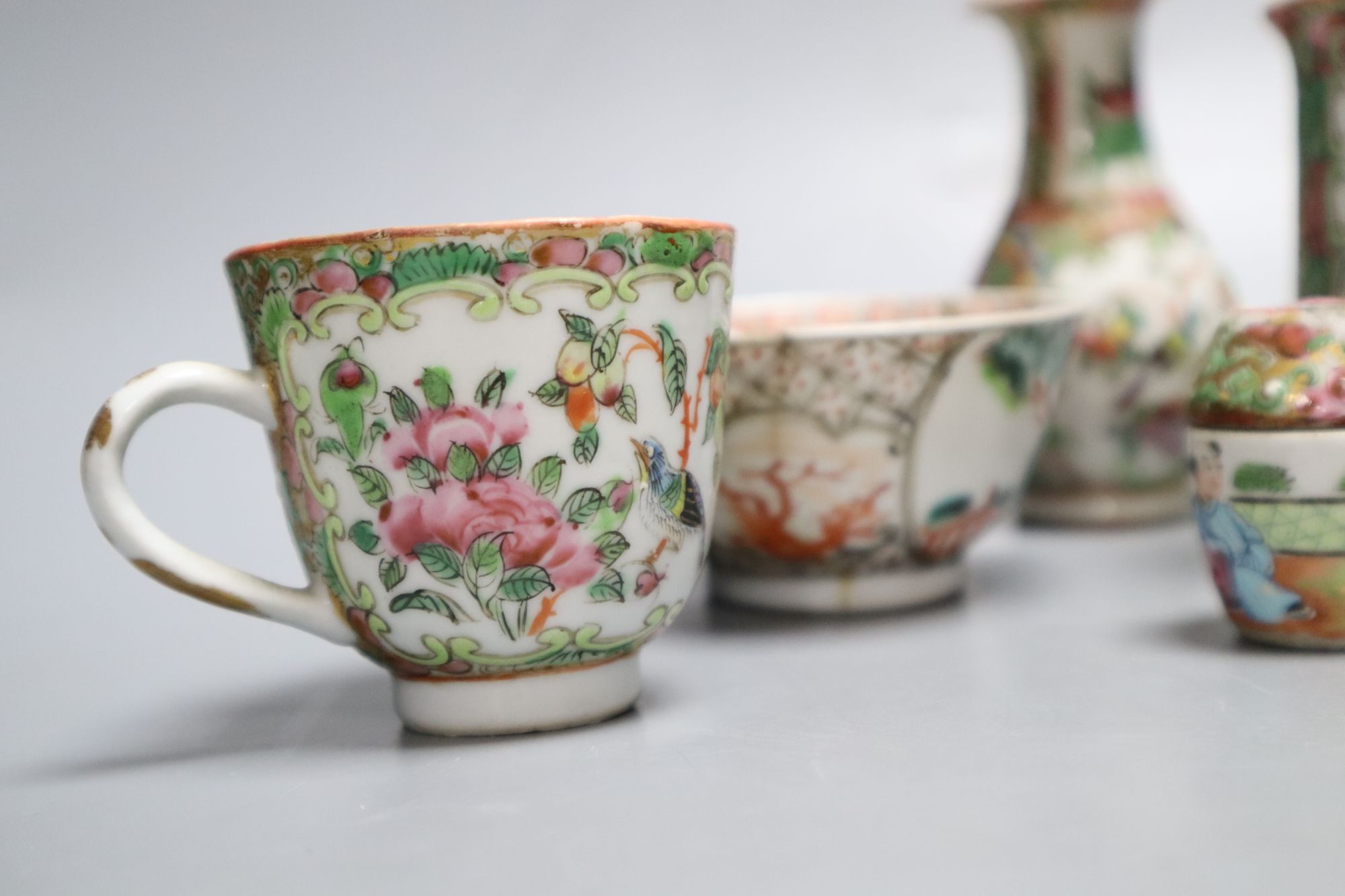 A group of Chinese famille rose tea wares and miniature vases, 19th century, tallest 9.5cm, damage